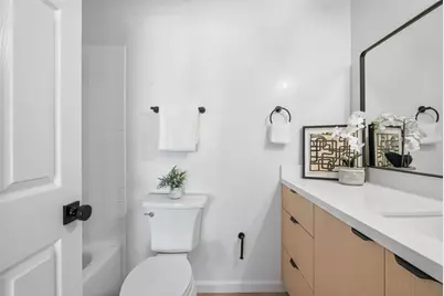 322 Hanover Ave #513, Oakland, CA 94606 - Photo 13