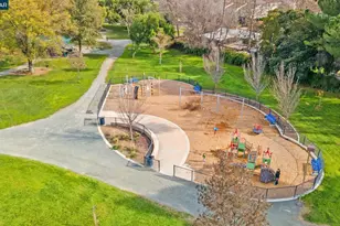 1133 Meadow Ln, Concord, CA 94520 - Photo 27