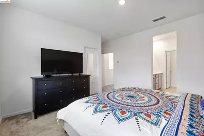 16306 Ridgehaven Dr #UNIT 104, Castro Valley, CA 94578 - Photo 31