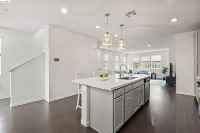 16306 Ridgehaven Dr #UNIT 104, Castro Valley, CA 94578 - Photo 19