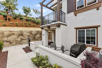 16306 Ridgehaven Dr #UNIT 104, Castro Valley, CA 94578 - Photo 3