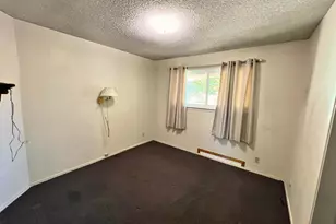 3025 Monticello Dr, Stockton, CA 95209 - Photo 13