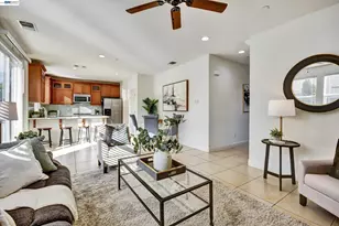 6111 Hyde Park Dr, Gilroy, CA 95020 - Photo 9