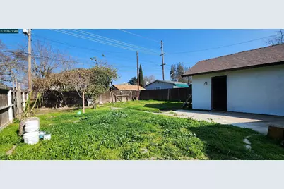 308 Vine St, Modesto, CA 95351 - Photo 41