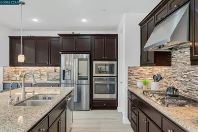 1553 Perkins Place, Mountain House, CA 95391 - Photo 9