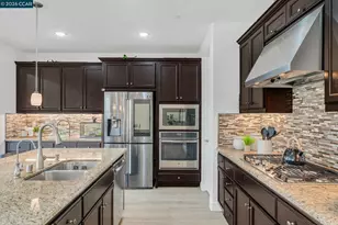 1553 Perkins Pl, Mountain House, CA 95391 - Photo 9