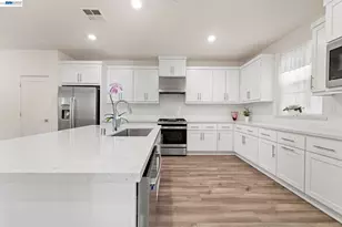 37221 Salt Pond Pl, Newark, CA 94560 - Photo 13