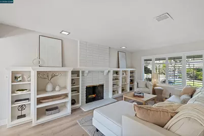 18 Miramonte Dr, Moraga, CA 94556 - Photo 7