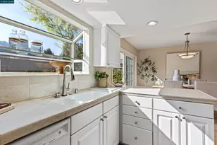 18 Miramonte Dr, Moraga, CA 94556 - Photo 15