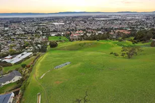 15933 Cambrian Dr, San Leandro, CA 94578 - Photo 27