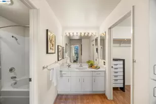 3009 Triumph Dr, Alameda, CA 94501 - Photo 21