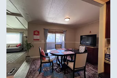 812 W Clover Rd #51, Tracy, CA 95376 - Photo 7