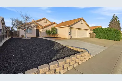 799 Morgans Ranch Cir, Galt, CA 95632 - Photo 3