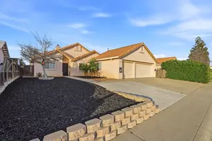 799 Morgans Ranch Cir, Galt, CA 95632 - Photo 3
