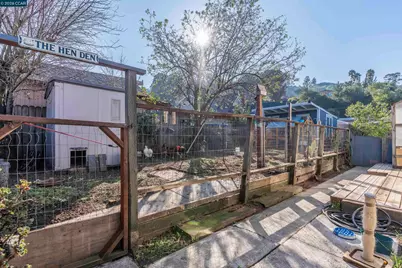 2312 Granada Ct, Pinole, CA 94564 - Photo 57