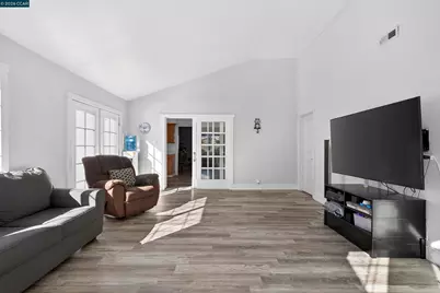 2312 Granada Ct, Pinole, CA 94564 - Photo 21