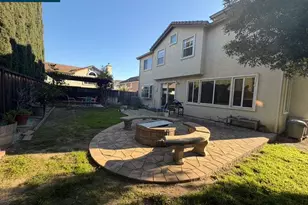 4 Deer Hill Ct, Pittsburg, CA 94565 - Photo 17