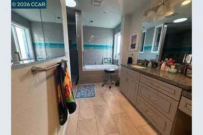 4 Deer Hill Ct, Pittsburg, CA 94565 - Photo 13