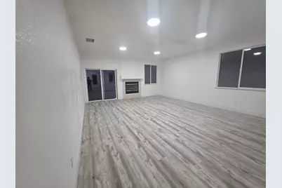 8226 Windmill Oaks Pl, Antelope, CA 95843 - Photo 3