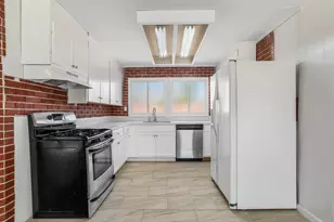 1925 Alpha Way, Antioch, CA 94509 - Photo 13