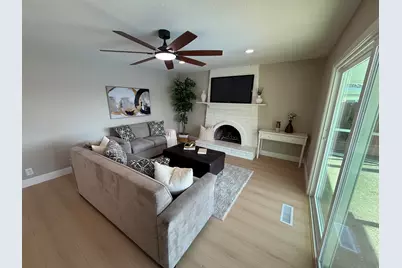 108 Fleetwood Dr, Antioch, CA 94509 - Photo 13