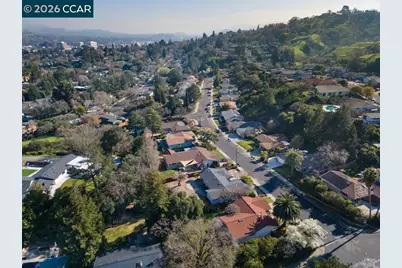 1140 Rachele Rd, Walnut Creek, CA 94597 - Photo 31