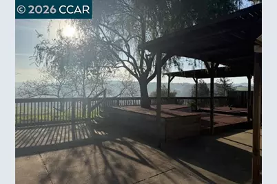 832 Windward Dr, Rodeo, CA 94574 - Photo 29