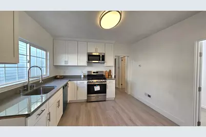 2076 Harrington Ave, Oakland, CA 94601 - Photo 5