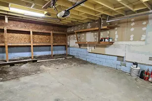 2076 Harrington Ave, Oakland, CA 94601 - Photo 25