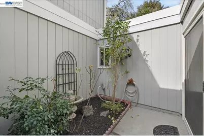 7543 Maywood Dr, Pleasanton, CA 94588 - Photo 31