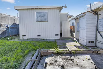 2407 66th Ave, Oakland, CA 94605 - Photo 3
