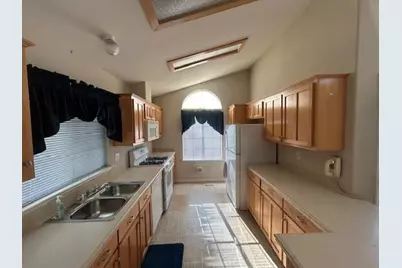 1200 Winton Ave #81, Hayward, CA 94545 - Photo 3