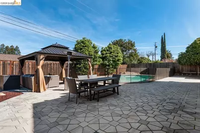 5179 Paul Scarlet Dr, Concord, CA 94521 - Photo 23