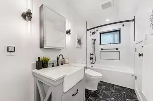 1308 Court St, Alameda, CA 94501 - Photo 39