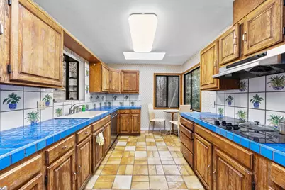 1012 Contra Costa Dr, El Cerrito, CA 94530 - Photo 15