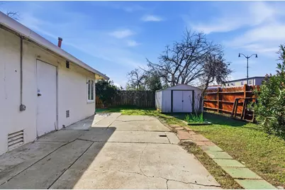 10 Vivian Dr, Pleasant Hill, CA 94523 - Photo 39