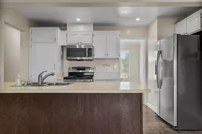 2662 Carmelita Way, Pinole, CA 94564 - Photo 17