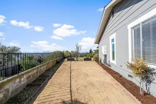 2662 Carmelita Way, Pinole, CA 94564 - Photo 41