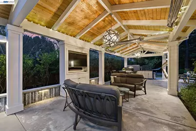 2577 Arlotta Pl, Pleasanton, CA 94588 - Photo 35