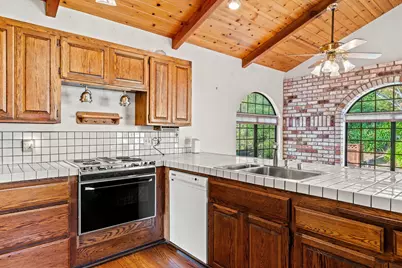 18153 Plymouth Dr, Castro Valley, CA 94546 - Photo 17