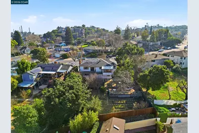 1021 Ulfinian Way, Martinez, CA 94553 - Photo 31