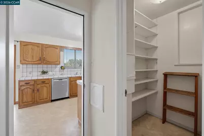 1021 Ulfinian Way, Martinez, CA 94553 - Photo 13