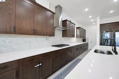 3456 Mulholland Drive, Lathrop, CA 95330 - Photo 31