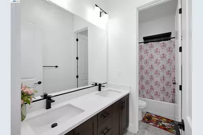 3456 Mulholland Drive, Lathrop, CA 95330 - Photo 35