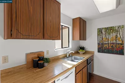 5060 Valley Crest Dr #56, Concord, CA 94521 - Photo 19