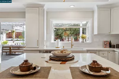 5722 Roanwood Way, Concord, CA 94521 - Photo 15