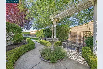 3911 Deer Trail Ln, Danville, CA 94506 - Photo 37