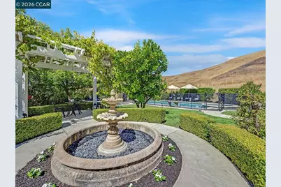 3911 Deer Trail Ln, Danville, CA 94506 - Photo 39