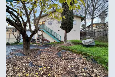 2340 Yale St, Martinez, CA 94553 - Photo 7