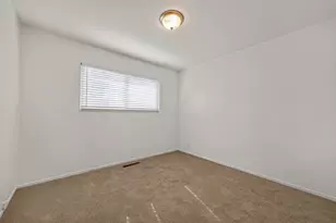 24825 Santa Clara St, Hayward, CA 94544 - Photo 23